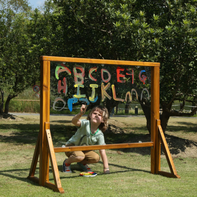 Outdoor Transparent Easel with 4 Stands